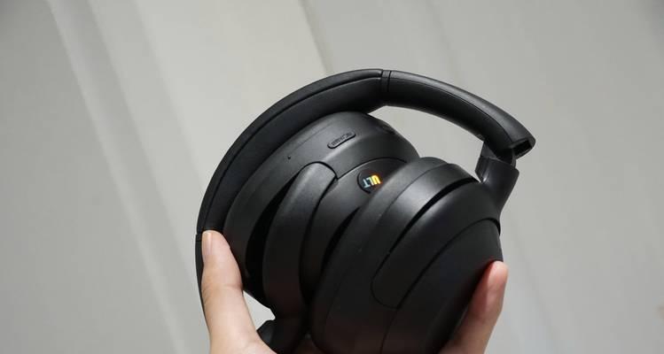 索尼耳机的重低音表现如何？（深入探究索尼耳机的低音效果及其影响因素）-第1张图片-星耀数码