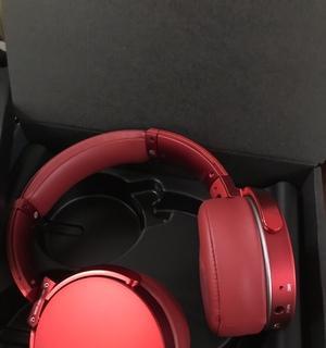 索尼MDR-XB950B1无线耳机的卓越表现（深入评测索尼MDR-XB950B1，揭秘其声音品质和便捷性能）-第3张图片-星耀数码