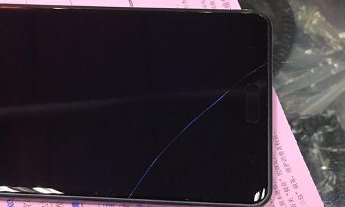 拆开诺基亚6，探索内部奥秘（揭秘诺基亚6内部结构及拆装过程）-第2张图片-星耀数码